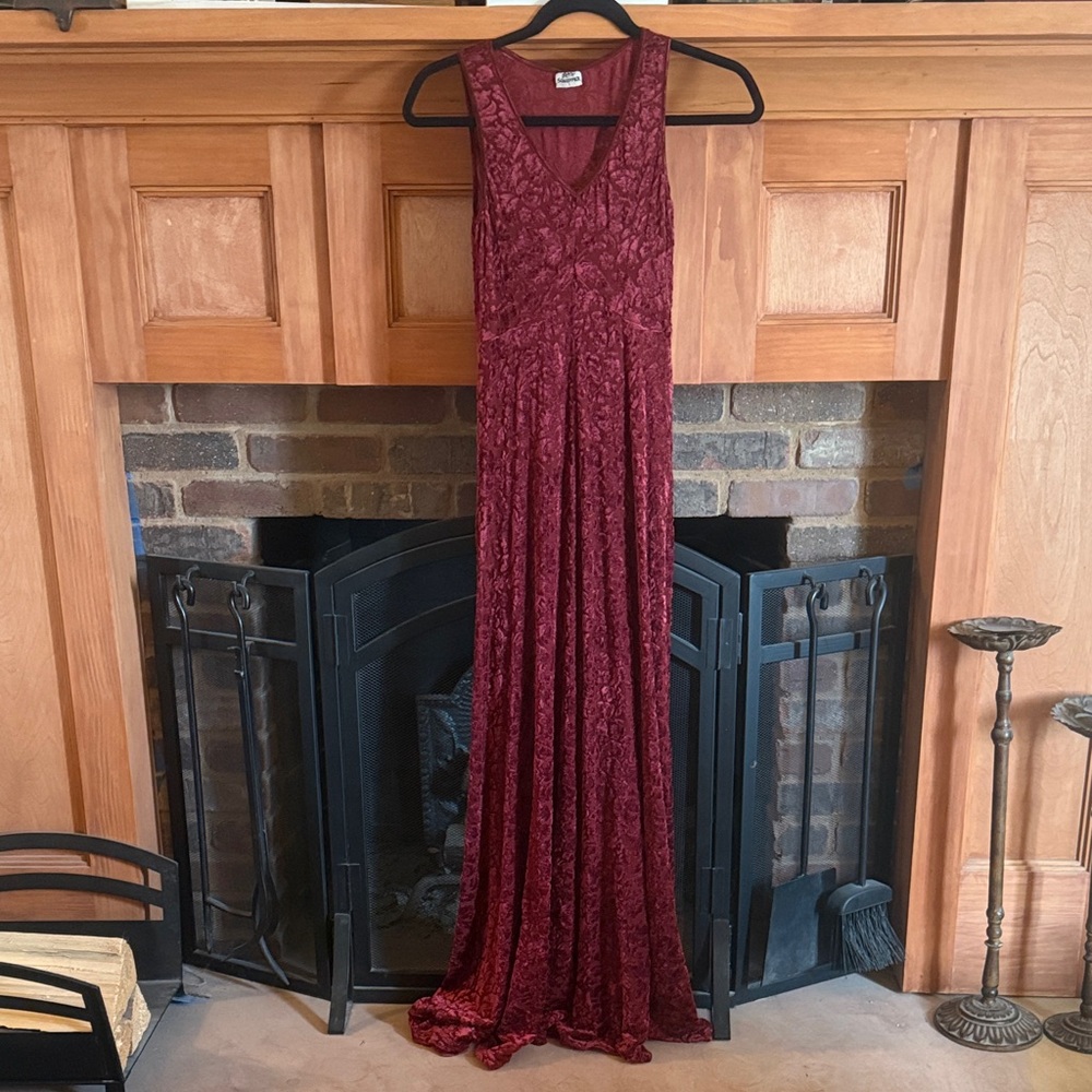 VTG 90s Beth Schaeffer Sleeveless Burgundy Velvet Floral Burnout Maxi Dress S